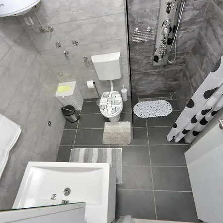 Nikic ביבינייה