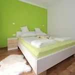 Apartman Nikic *